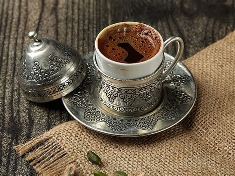 orta şeker türk kahvesi nasıl yapılır